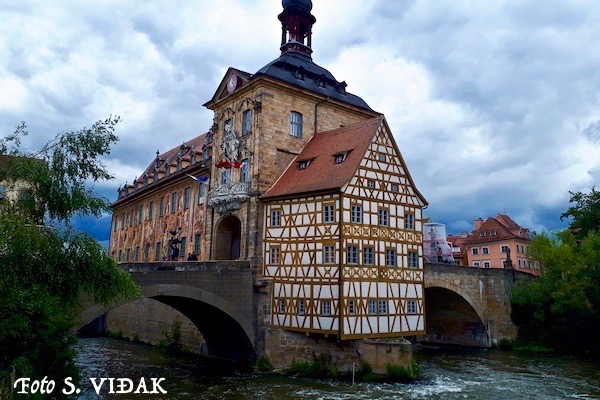 Dvorci-Bavarske-iz-Splita-1